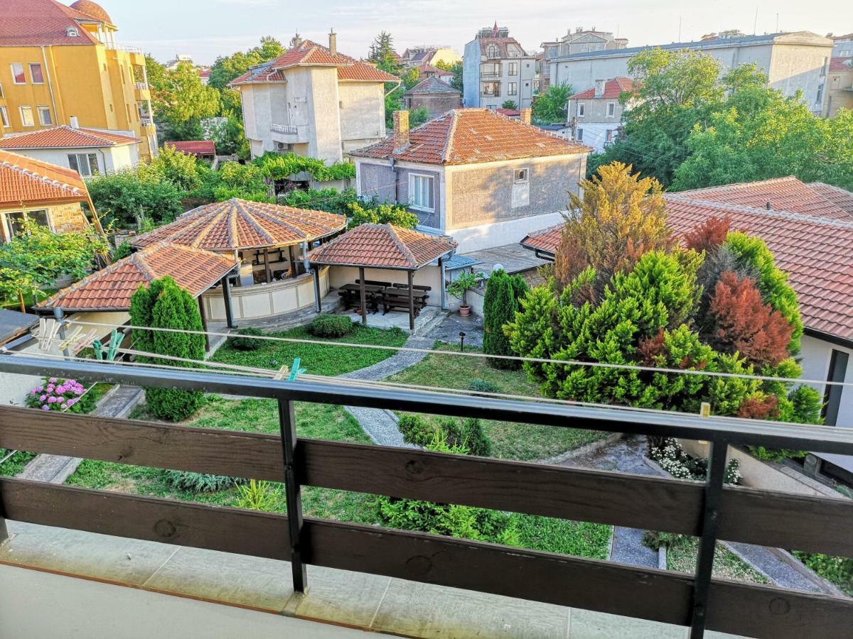 Guestrooms Stoyanovi Chernomorets Bagian luar foto