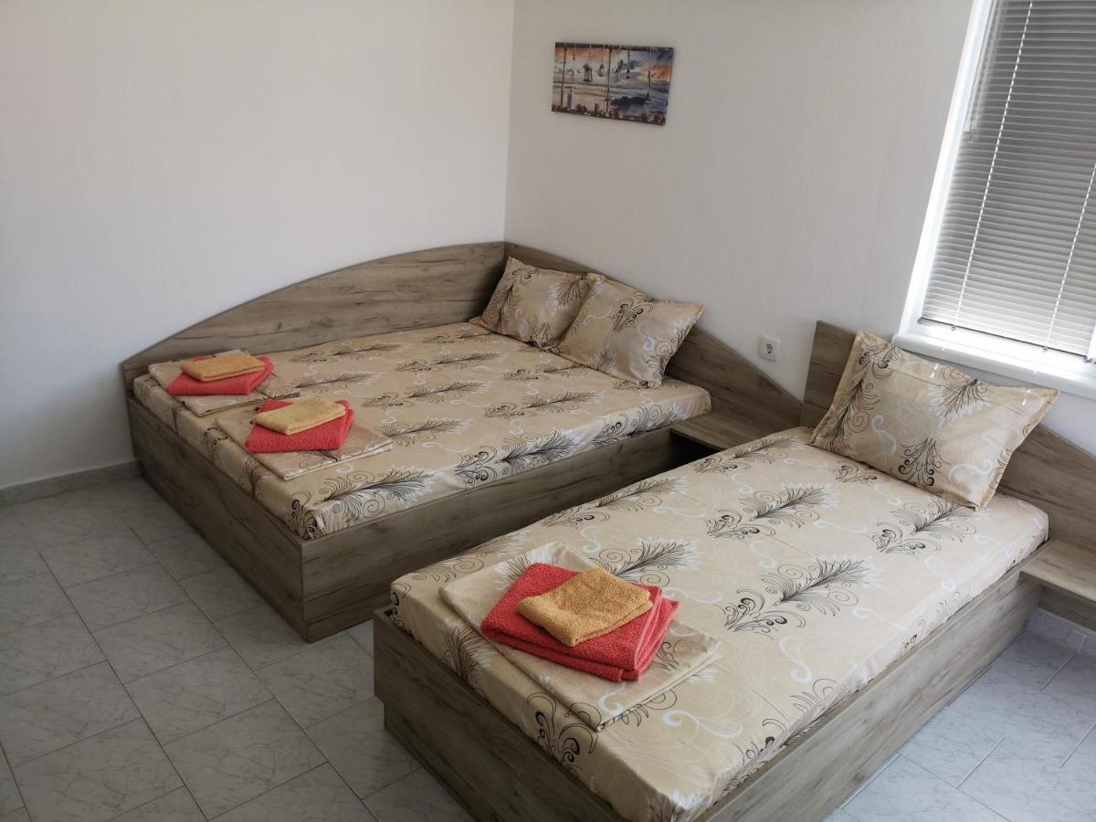 Guestrooms Stoyanovi Chernomorets Bagian luar foto