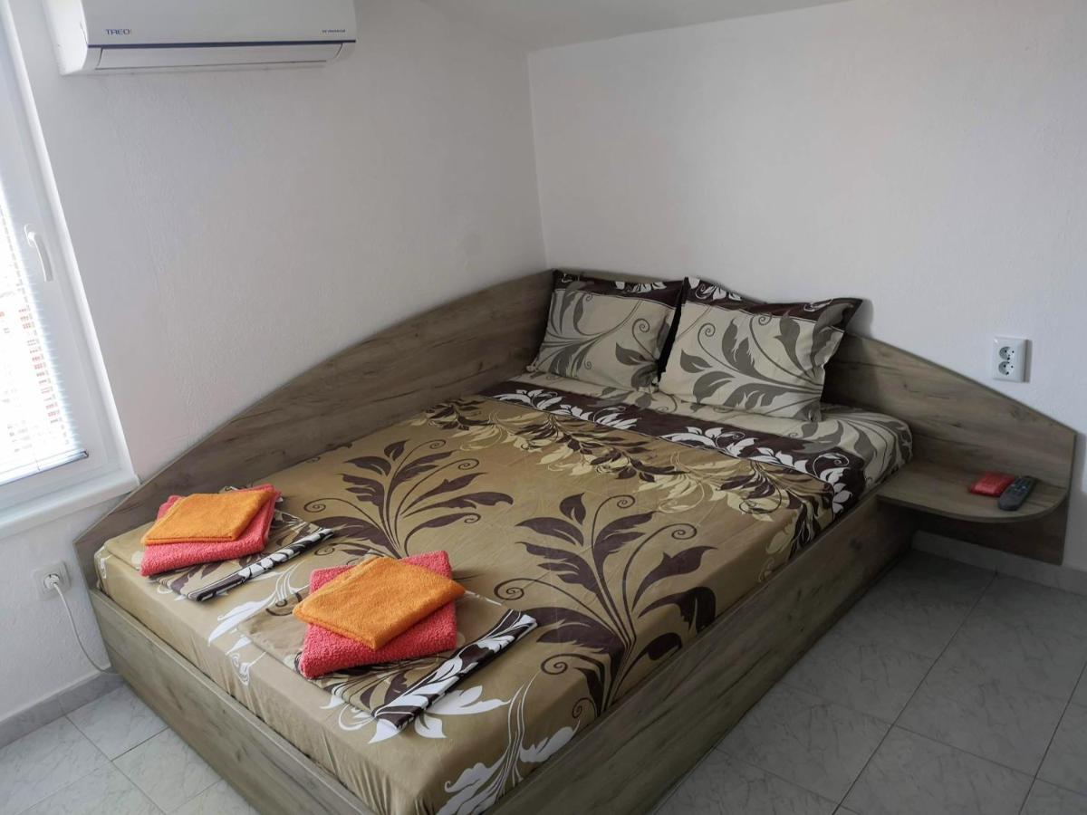 Guestrooms Stoyanovi Chernomorets Bagian luar foto