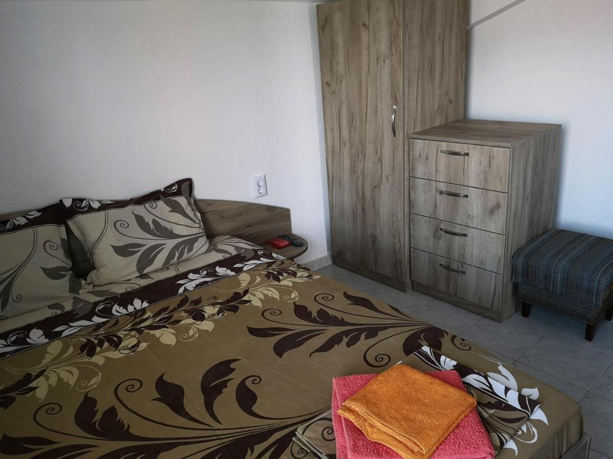 Guestrooms Stoyanovi Chernomorets Bagian luar foto